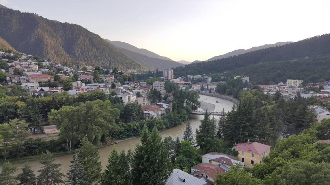 Mtis Kheoba Apartamento Borjomi Exterior foto